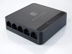 GEU-0522 5-port gigabit switch with black casing and four network ports visible on front panel